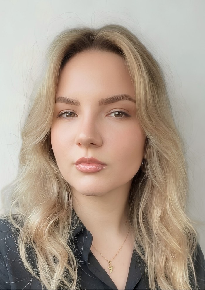 WIKTORIA SŁAWIŃSKA